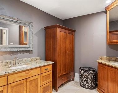 2413 Taylor Street - Photo Thumbnail 15