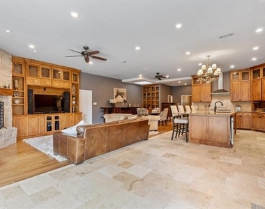2413 Taylor Street - Photo Thumbnail 1