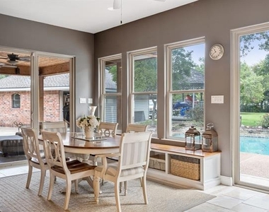 2413 Taylor Street - Photo Thumbnail 4