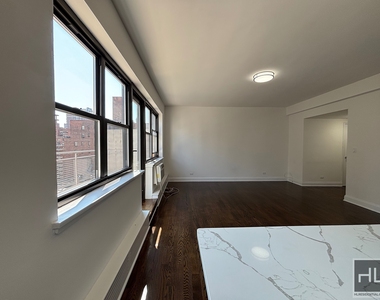 East 69 Street - Photo Thumbnail 1