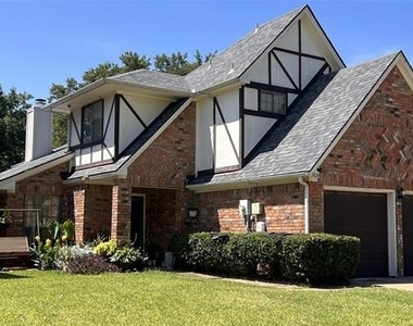 3824 Dalston Lane - Photo Thumbnail 1