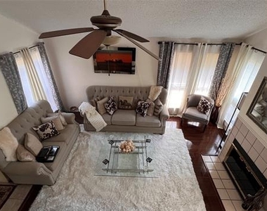 3824 Dalston Lane - Photo Thumbnail 2