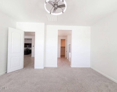 2528 Comiskey Drive Neck - Photo Thumbnail 5