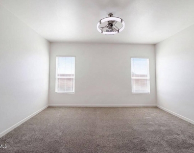 2528 Comiskey Drive Neck - Photo Thumbnail 3