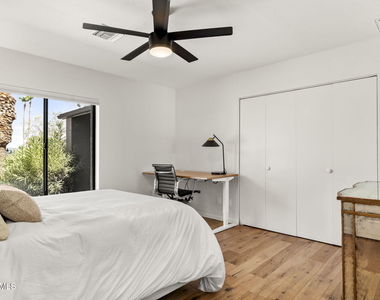 2601 E Sahuaro Drive - Photo Thumbnail 18