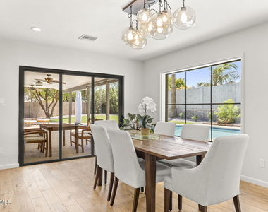 2601 E Sahuaro Drive - Photo Thumbnail 4