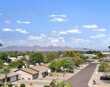 2601 E Sahuaro Drive - Photo Thumbnail 32