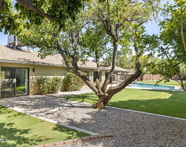2601 E Sahuaro Drive - Photo Thumbnail 27