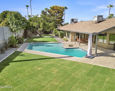 2601 E Sahuaro Drive - Photo Thumbnail 22
