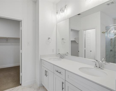 228 Sunset Lane - Photo Thumbnail 18