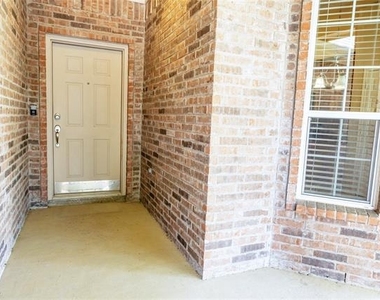 4333 Summersweet Lane - Photo Thumbnail 2