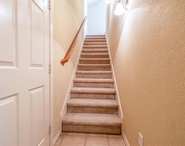 4333 Summersweet Lane - Photo Thumbnail 5