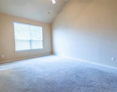 4333 Summersweet Lane - Photo Thumbnail 20
