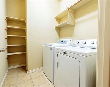 4333 Summersweet Lane - Photo Thumbnail 13