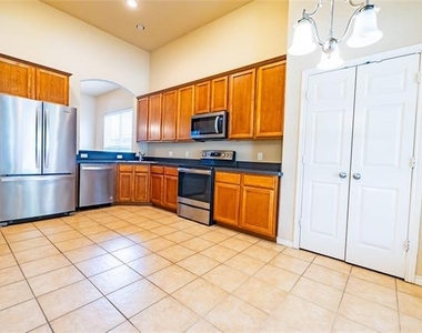 4333 Summersweet Lane - Photo Thumbnail 9