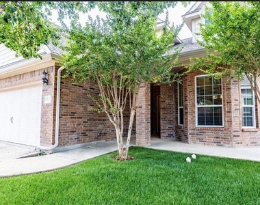 4333 Summersweet Lane - Photo Thumbnail 4