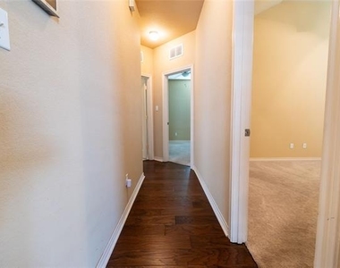 4333 Summersweet Lane - Photo Thumbnail 11