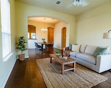 4333 Summersweet Lane - Photo Thumbnail 6