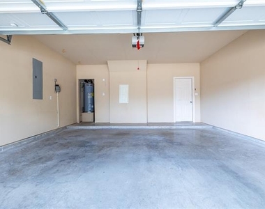 4333 Summersweet Lane - Photo Thumbnail 27