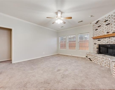 739 Harbour Town Drive - Photo Thumbnail 3