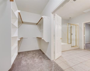 739 Harbour Town Drive - Photo Thumbnail 16
