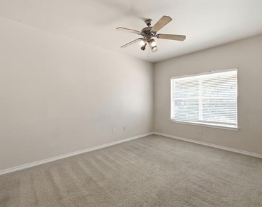 3102 Kings Road - Photo Thumbnail 15