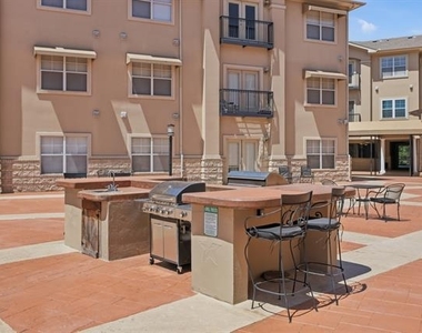 3102 Kings Road - Photo Thumbnail 28