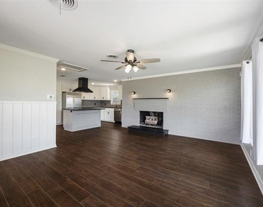 2323 Sutter Street - Photo Thumbnail 13
