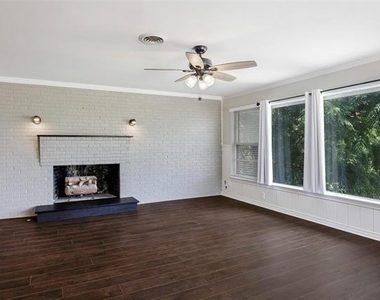 2323 Sutter Street - Photo Thumbnail 11