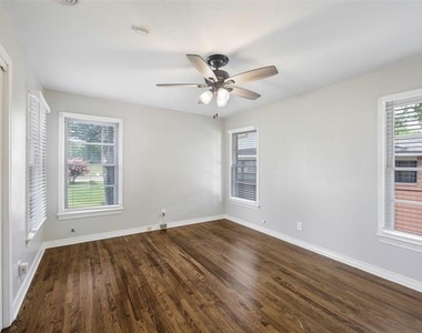 2323 Sutter Street - Photo Thumbnail 15