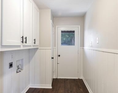 2323 Sutter Street - Photo Thumbnail 27