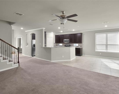 16217 White Rock Boulevard - Photo Thumbnail 7