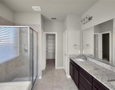 16217 White Rock Boulevard - Photo Thumbnail 10