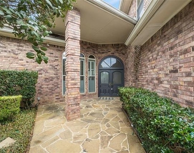 1201 Findlay Drive - Photo Thumbnail 2