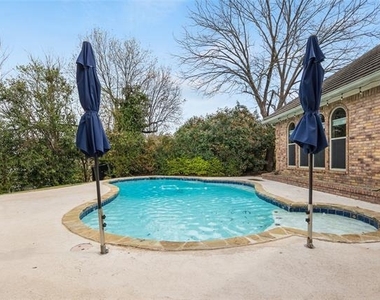 1201 Findlay Drive - Photo Thumbnail 22