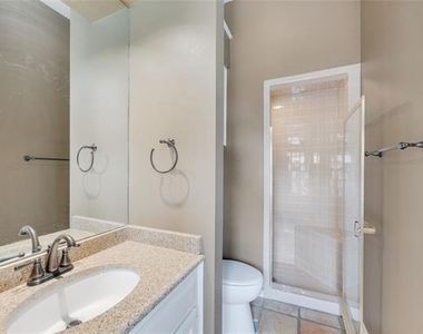 1201 Findlay Drive - Photo Thumbnail 7