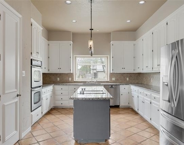 1201 Findlay Drive - Photo Thumbnail 9