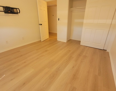 19601 N 7th Street - Photo Thumbnail 11