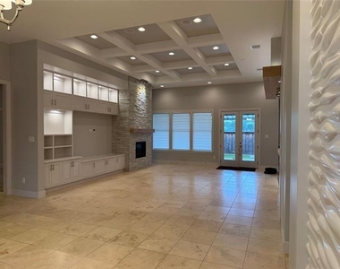 1136 Tealwood Court - Photo Thumbnail 3