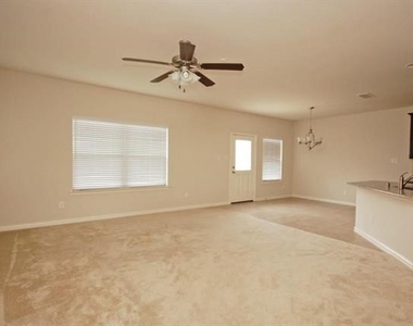 6604 Rutherford Road - Photo Thumbnail 6