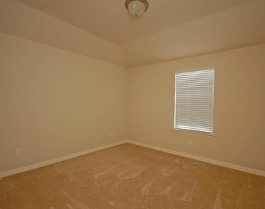 6604 Rutherford Road - Photo Thumbnail 7