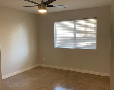 4135 N 27th Street - Photo Thumbnail 6