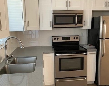 4135 N 27th Street - Photo Thumbnail 4