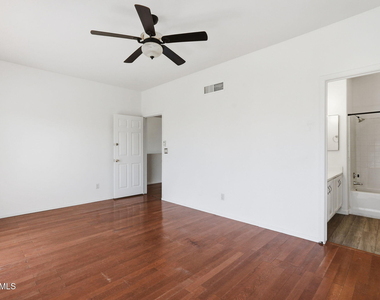 1026 W Libra Drive - Photo Thumbnail 19