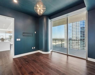 7901 Windrose Avenue - Photo Thumbnail 25