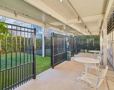 7901 Windrose Avenue - Photo Thumbnail 34
