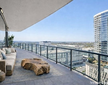 7901 Windrose Avenue - Photo Thumbnail 16