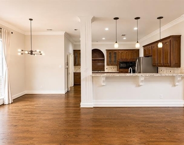 5001 Albany Drive - Photo Thumbnail 2
