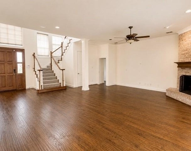 5001 Albany Drive - Photo Thumbnail 3