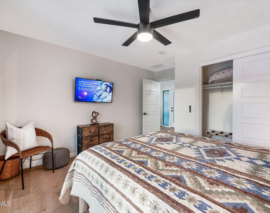 12216 N 65th Street - Photo Thumbnail 48
